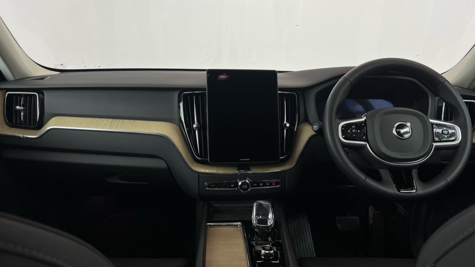 Used Volvo XC60 2025 for sale - 77225014: Photo 5