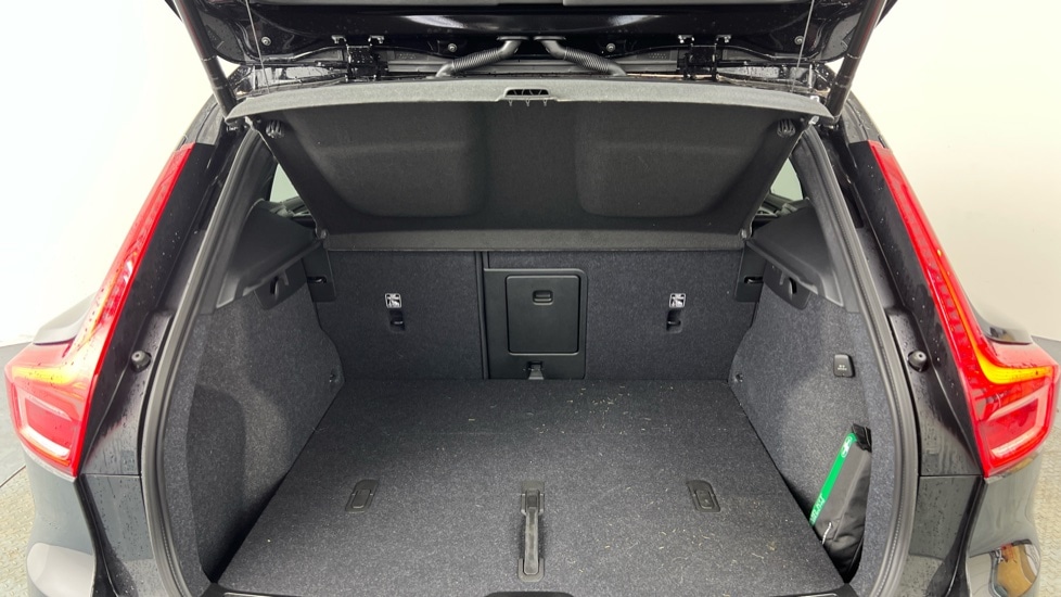 Used Volvo XC40 2025 for sale - 77725945: Photo 13