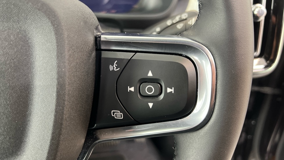 Used Volvo XC40 2025 for sale - 77725945: Photo 21