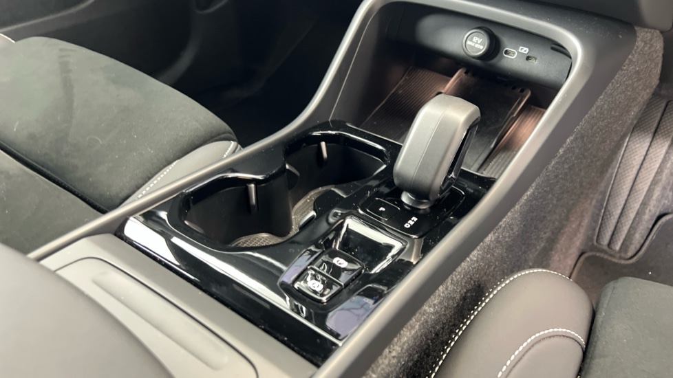 Used Volvo XC40 2025 for sale - 77725945: Photo 24