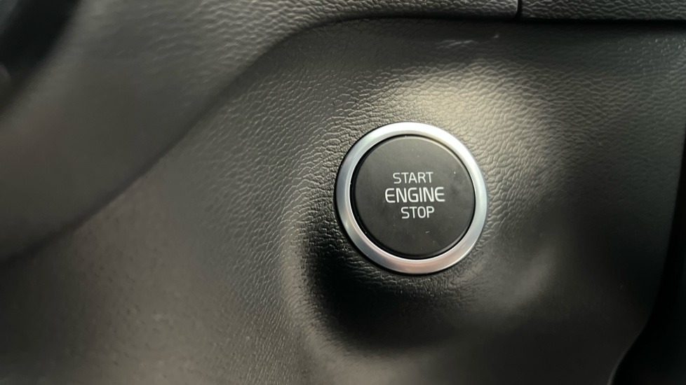 Used Volvo XC40 2025 for sale - 77725945: Photo 26