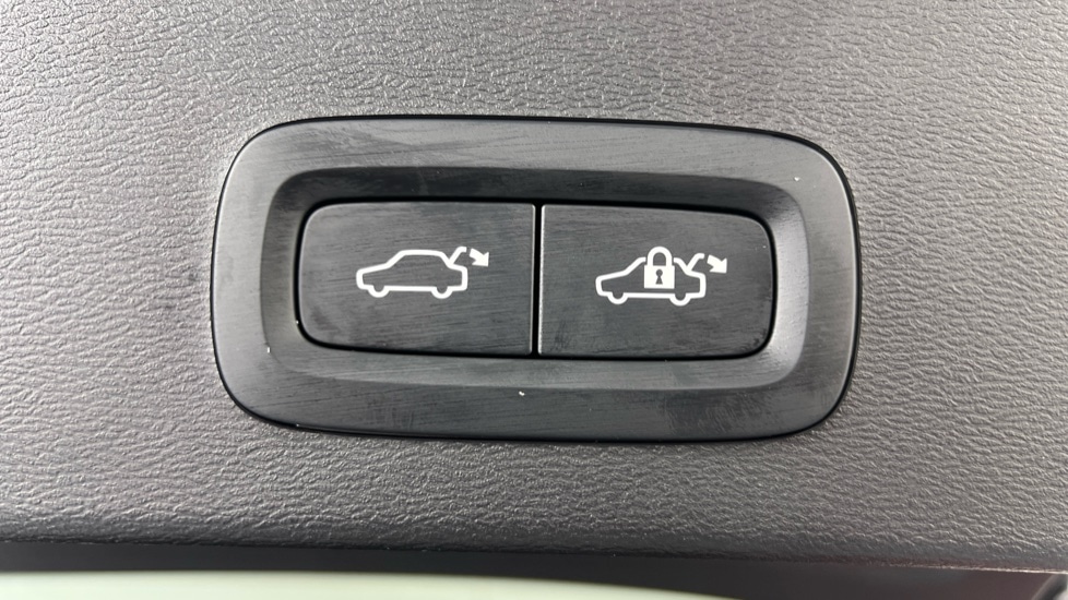 Used Volvo XC40 2025 for sale - 77725945: Photo 34