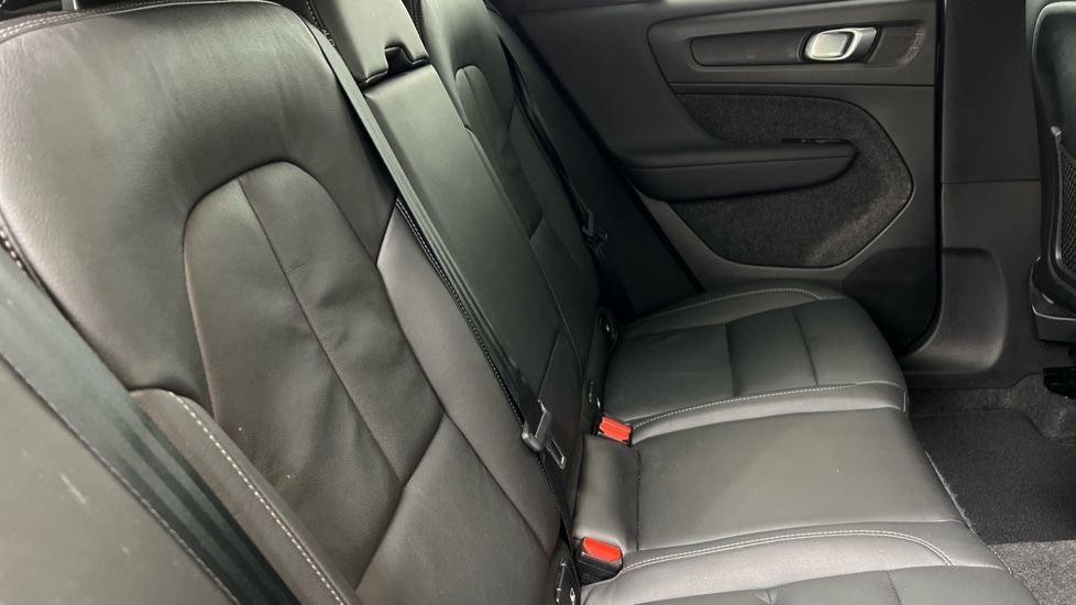 Used Volvo XC40 2024 for sale - 76937509: Photo 31