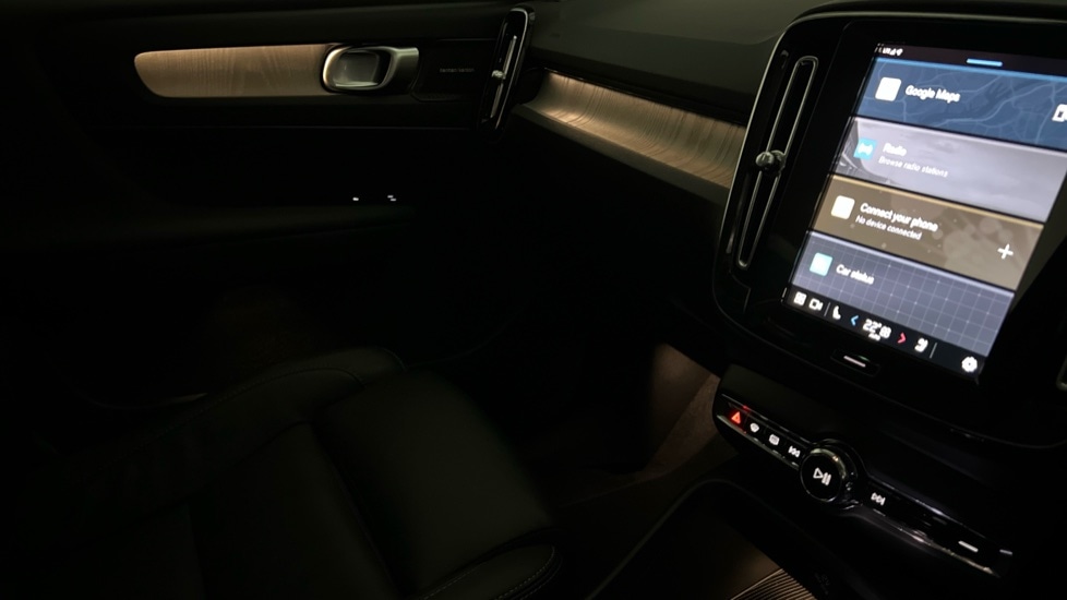 Used Volvo XC40 2024 for sale - 76937509: Photo 39