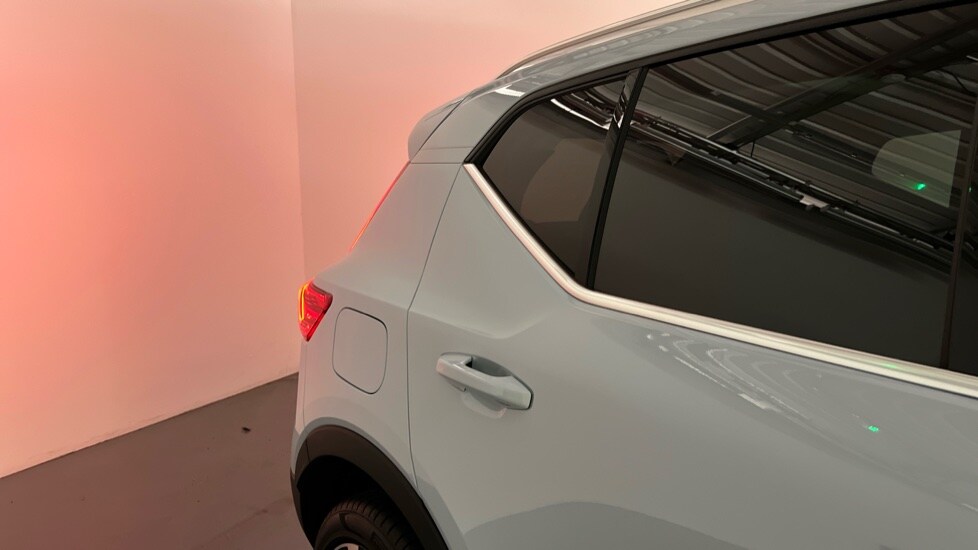 Used Volvo XC40 2024 for sale - 76937509: Photo 40