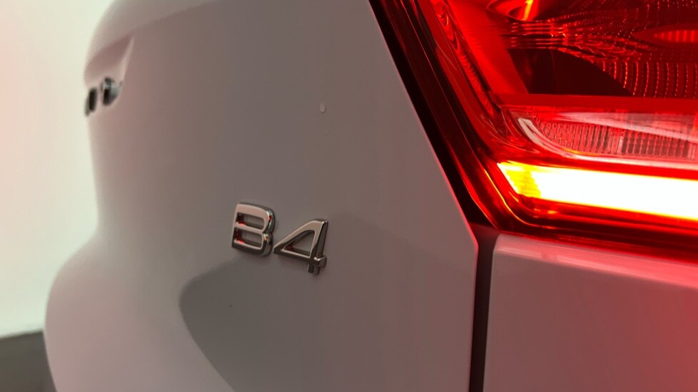 Used Volvo XC40 2024 for sale - 76937509: Photo 41