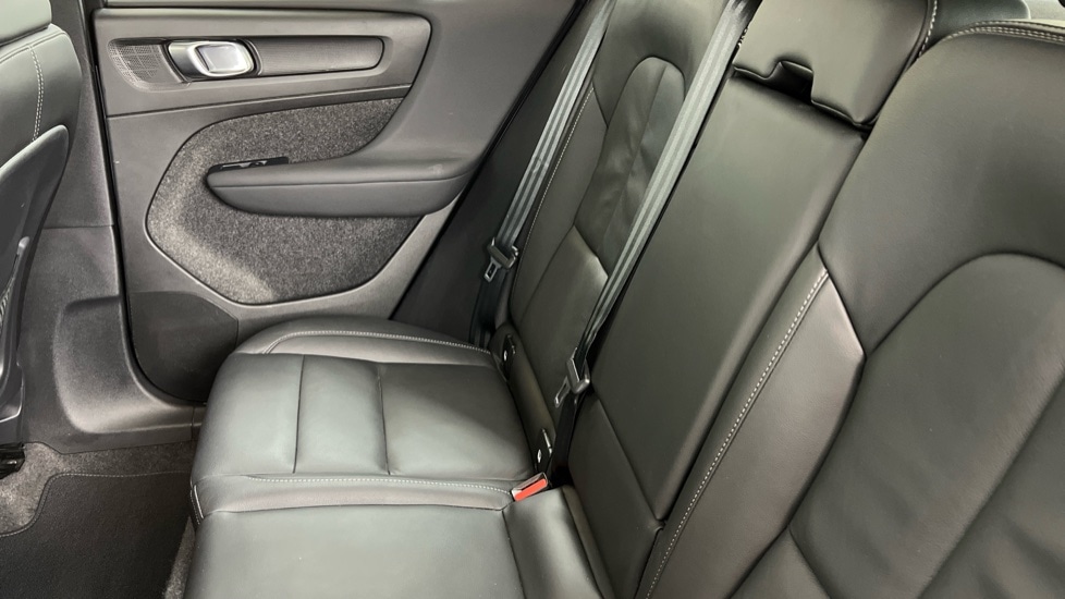 Used Volvo XC40 2024 for sale - 76937509: Photo 6