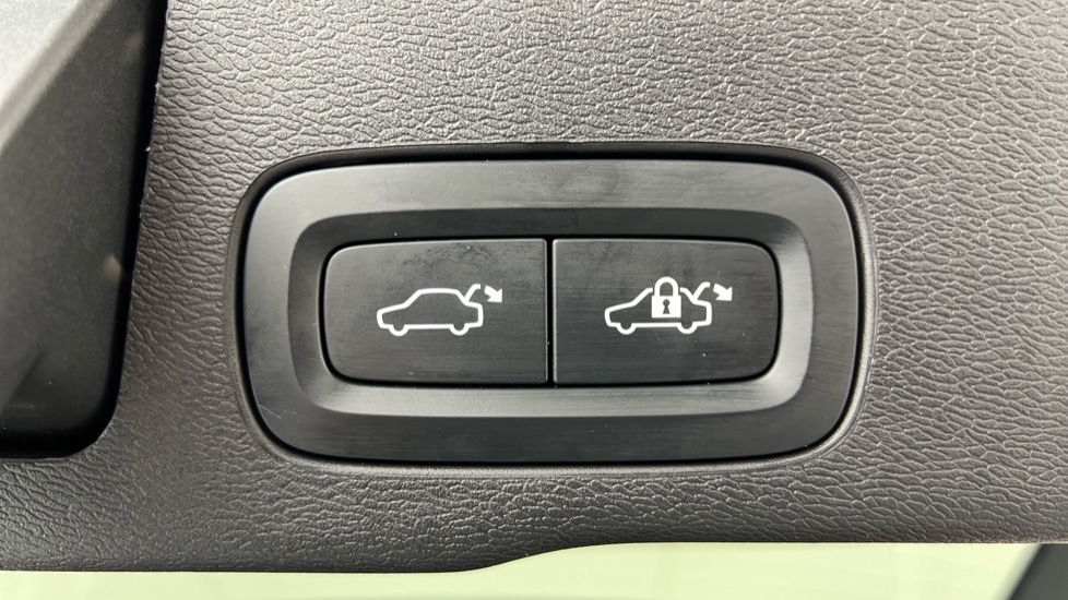 Used Volvo XC60 2022 for sale - 77413792: Photo 34