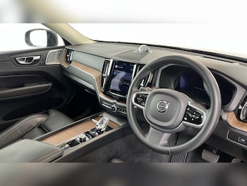 Used Volvo XC60 2022 for sale - 77413792: Photo