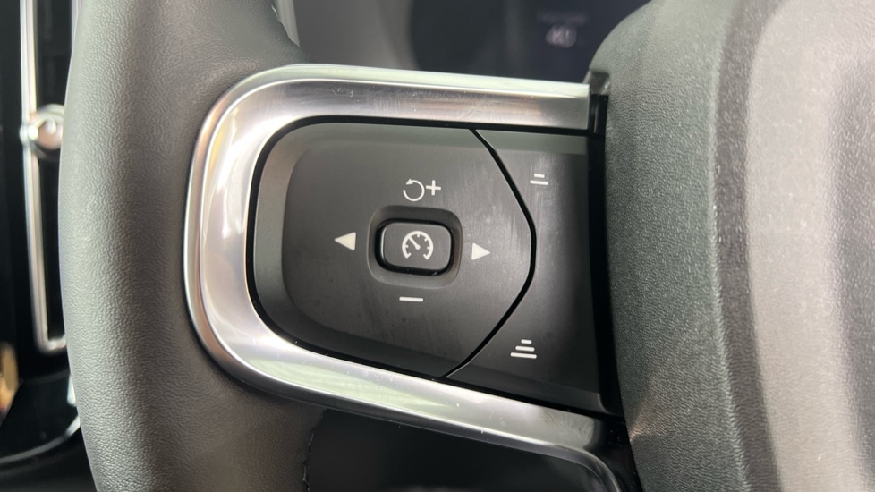 Used Volvo XC40 2025 for sale - 77950680: Photo 20