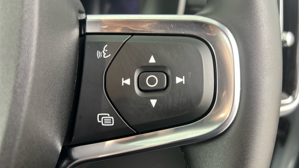 Used Volvo XC40 2025 for sale - 77950680: Photo 21