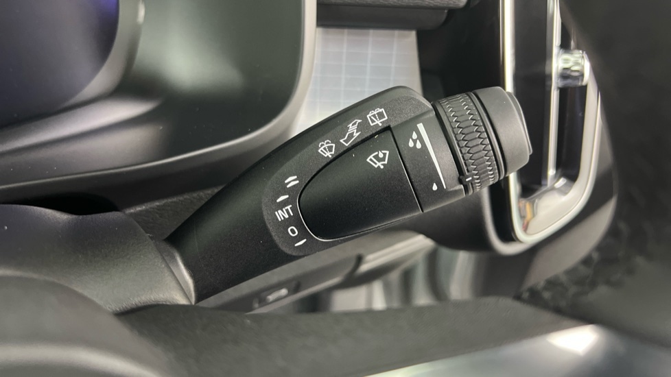 Used Volvo XC40 2025 for sale - 77950680: Photo 22