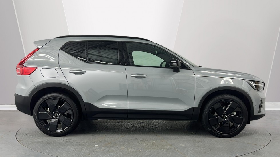 Used Volvo XC40 2025 for sale - 77950680: Photo 3