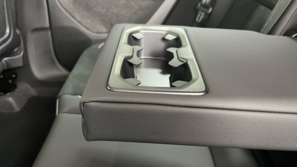 Used Volvo XC40 2025 for sale - 77950680: Photo 33