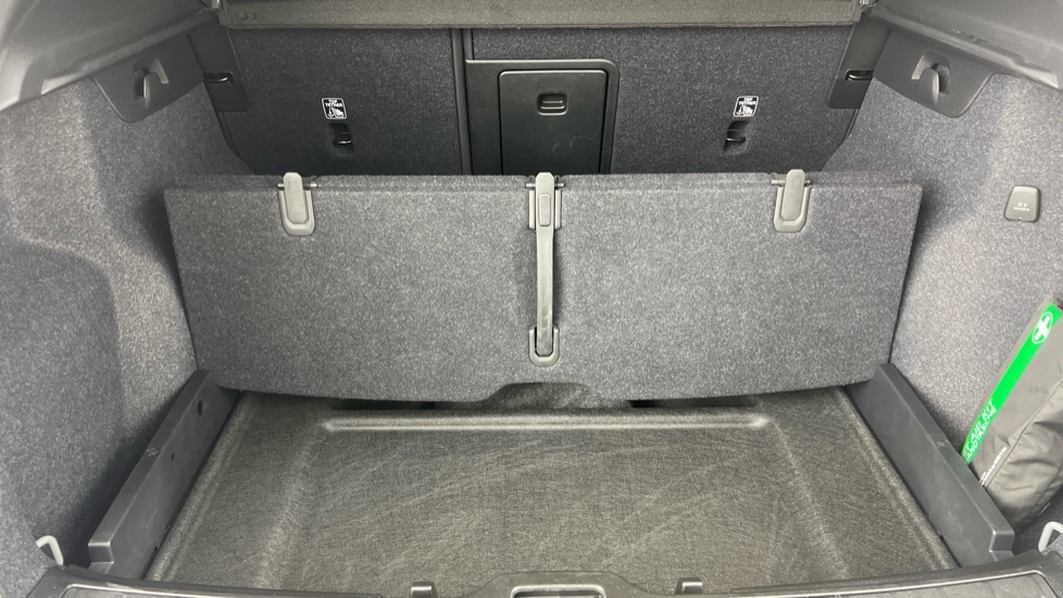 Used Volvo XC40 2025 for sale - 77950680: Photo 41