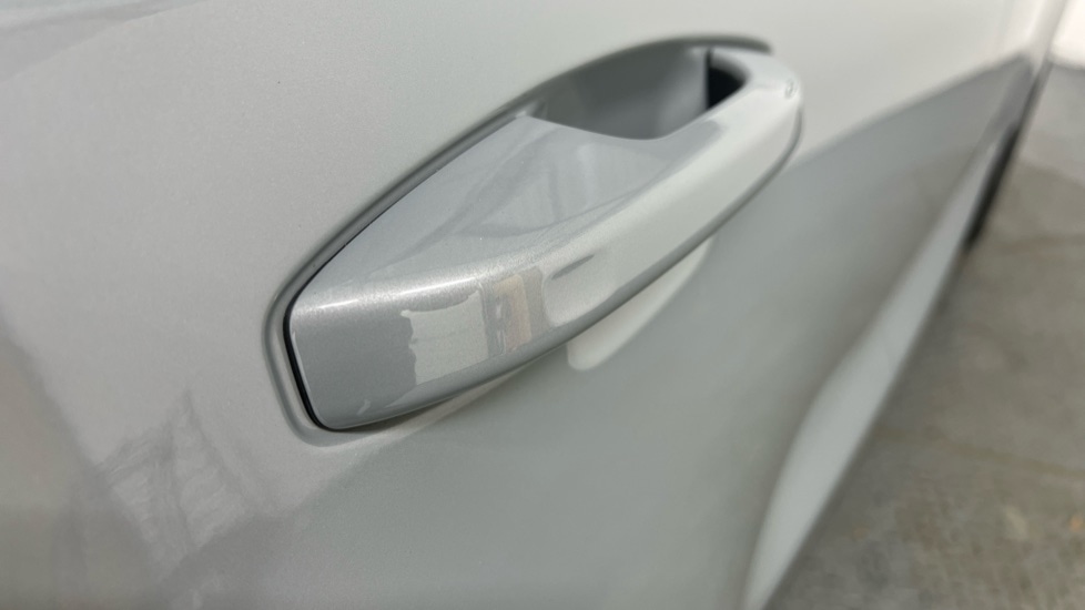 Used Volvo XC40 2025 for sale - 77950680: Photo 42