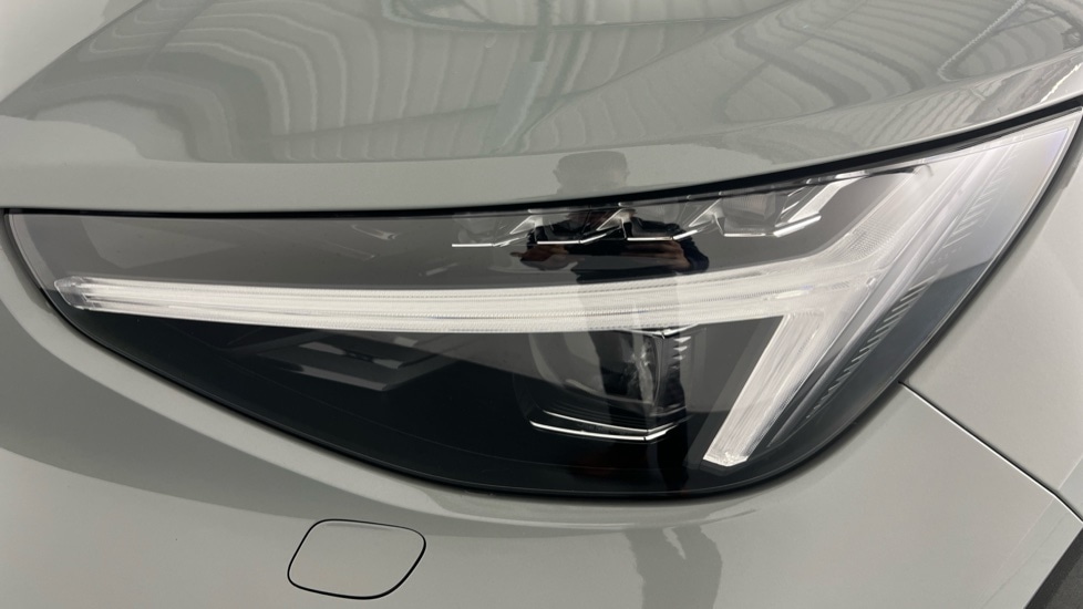 Used Volvo XC40 2025 for sale - 77950680: Photo 56