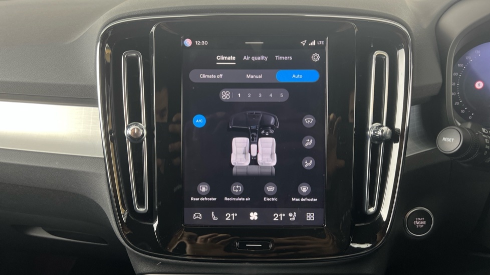 Used Volvo XC40 2025 for sale - 77950680: Photo 60