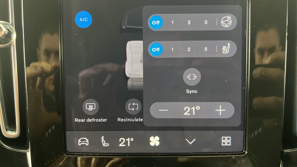 Used Volvo XC40 2025 for sale - 77950680: Photo 61