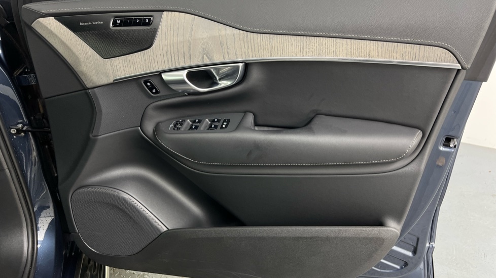 Used Volvo XC90 2023 for sale - 76754647: Photo 27