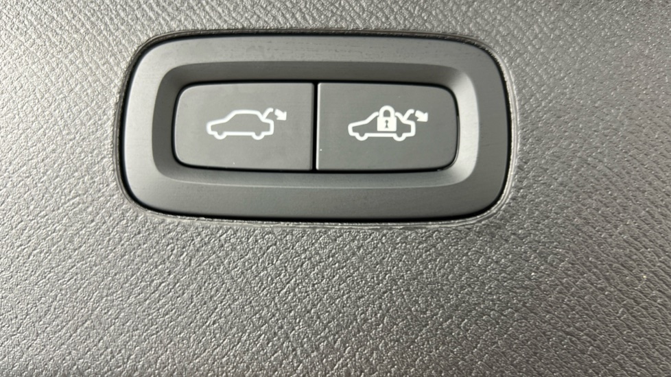 Used Volvo XC90 2023 for sale - 76754647: Photo 33