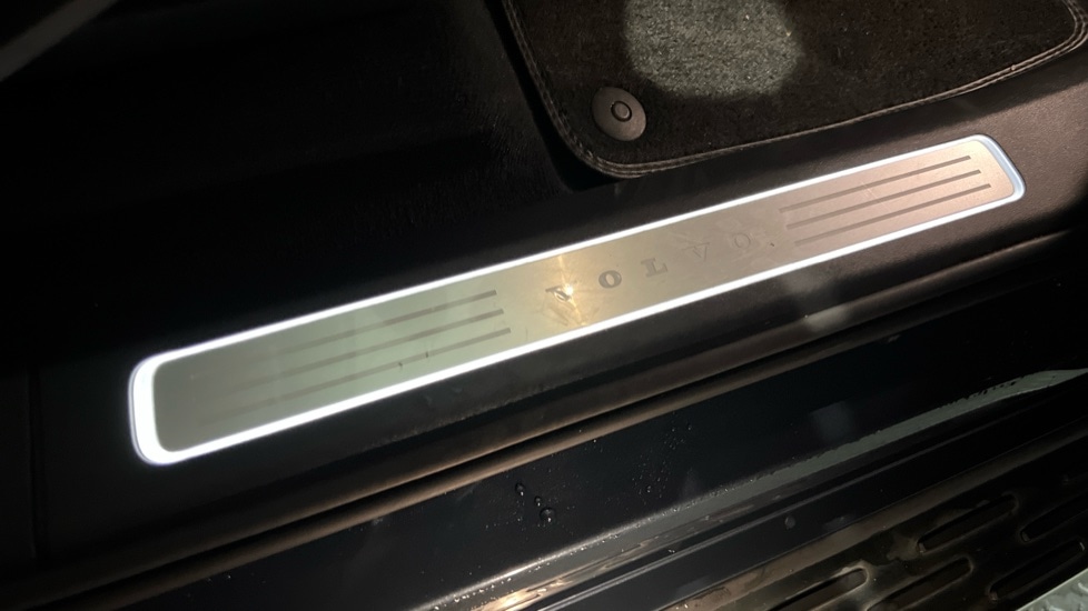 Used Volvo XC90 2023 for sale - 76754647: Photo 44