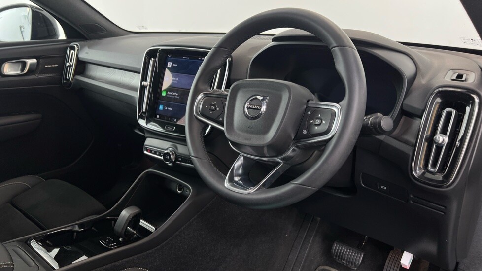 Used Volvo C40 2023 for sale - 77995057: Photo 4