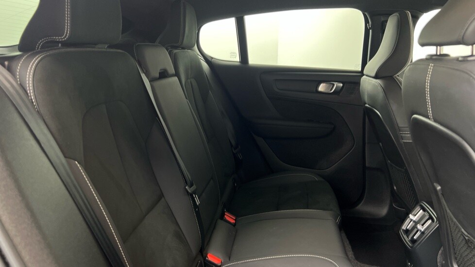 Used Volvo C40 2023 for sale - 77995057: Photo 6