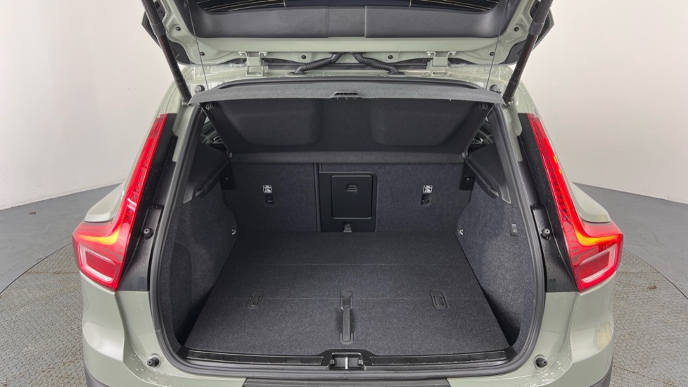 Used Volvo XC40 2025 for sale - 77797755: Photo 13