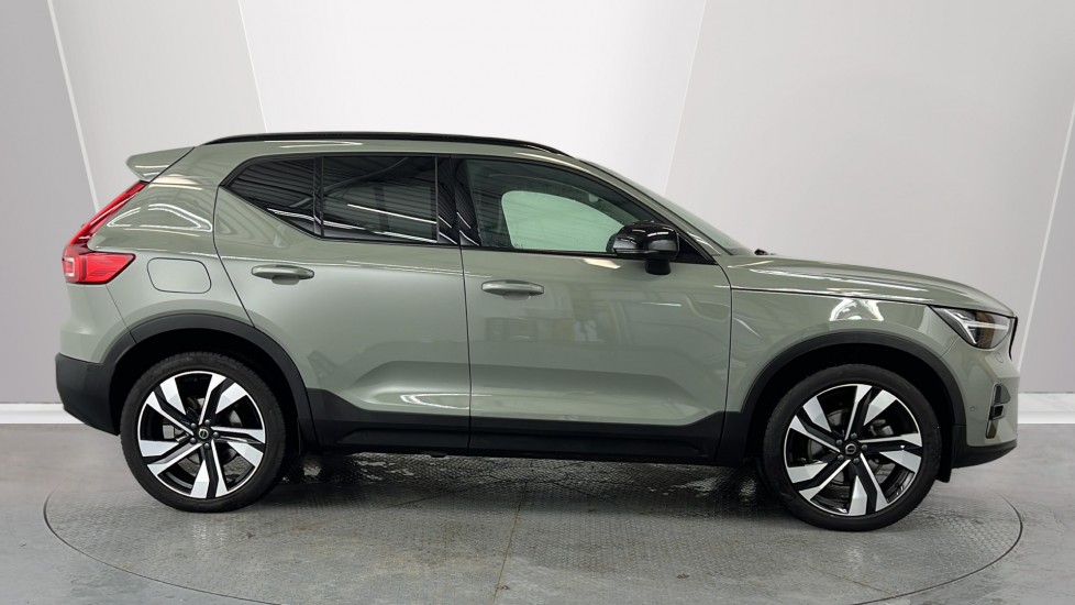 Used Volvo XC40 2025 for sale - 77797755: Photo 3