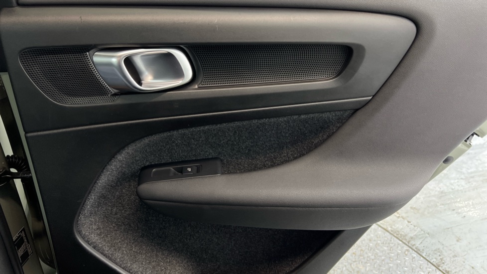 Used Volvo XC40 2025 for sale - 77797755: Photo 35