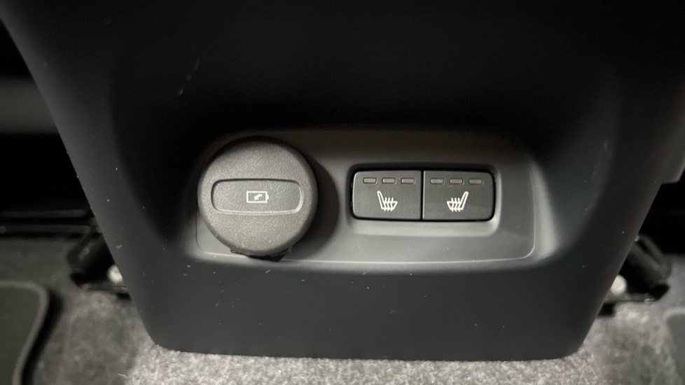 Used Volvo XC40 2025 for sale - 77797755: Photo 38