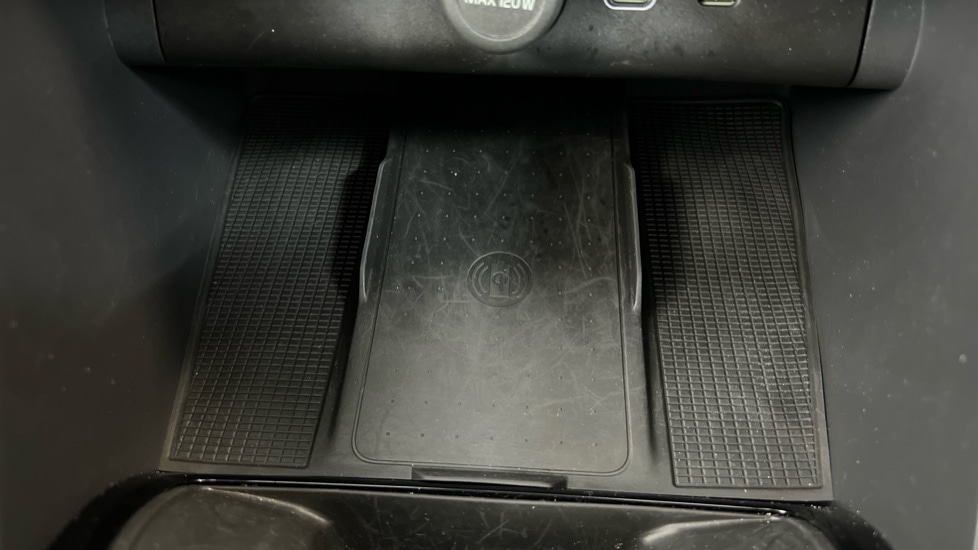 Used Volvo XC40 2025 for sale - 77797755: Photo 40