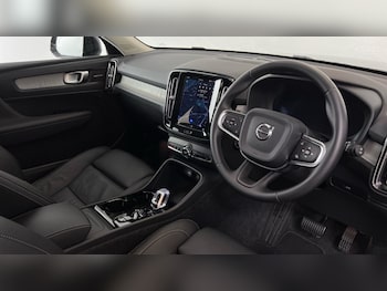 Used Volvo XC40 2025 for sale - 77797755: Photo
