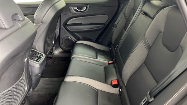 Used Volvo XC60 2022 for sale - 76176252: Photo 31