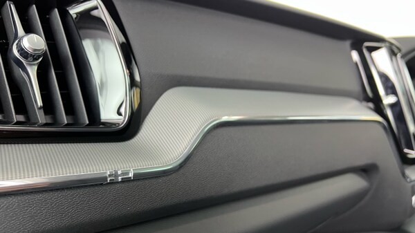 Used Volvo XC60 2022 for sale - 76176252: Photo 44