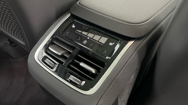 Used Volvo XC90 2025 for sale - 75692047: Photo 34