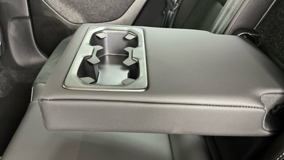 Used Volvo XC40 2024 for sale - 77648026: Photo 31