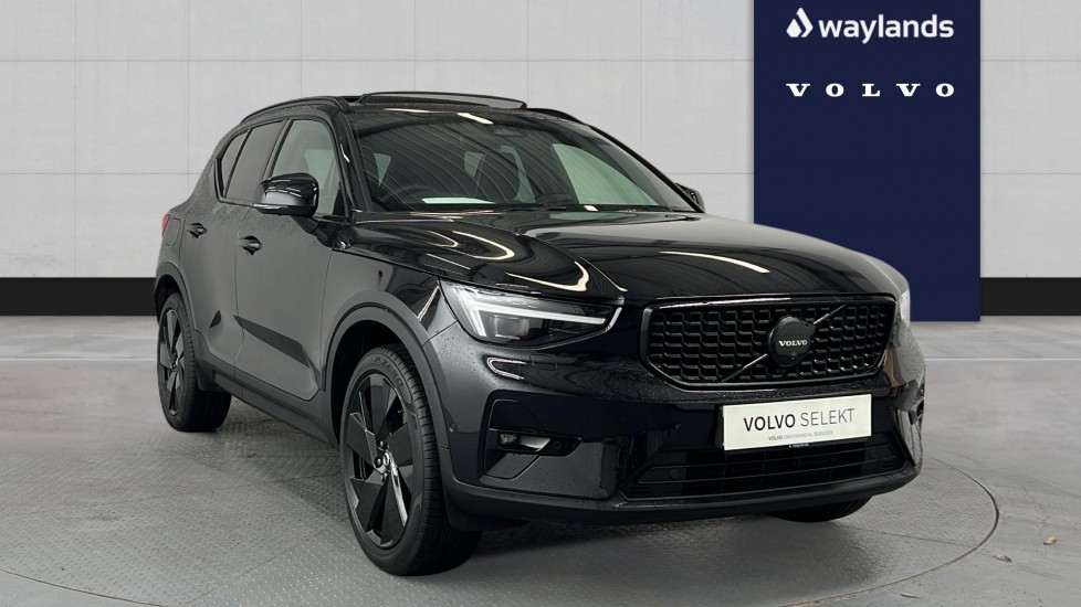 Used Volvo XC40 2025 for sale - 77975551: Photo 1