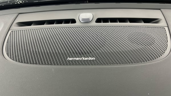 Used Volvo XC40 2024 for sale - 75763591: Photo 24