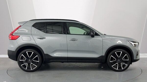 Used Volvo XC40 2024 for sale - 75763591: Photo 3