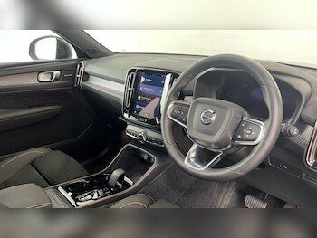 Used Volvo XC40 2023 for sale - 78450160: Photo