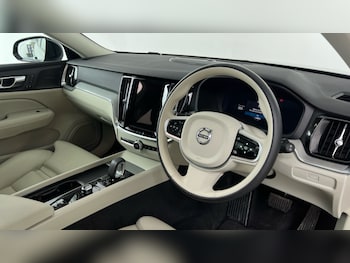 Used Volvo V60 2025 for sale - 78148845: Photo