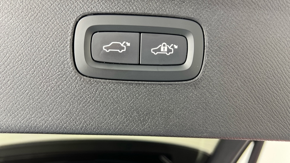 Used Volvo XC90 2020 for sale - 76567995: Photo 33