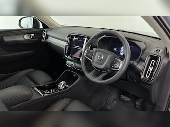 Used Volvo XC40 2023 for sale - 77791182: Photo