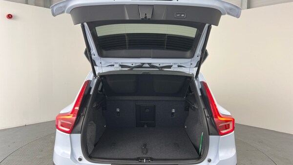 Used Volvo XC40 2025 for sale - 75641113: Photo 13