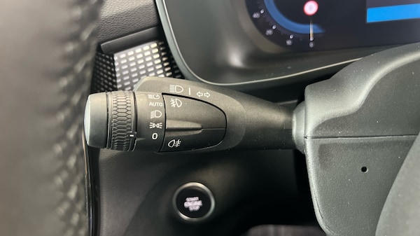 Used Volvo XC40 2025 for sale - 75641113: Photo 18