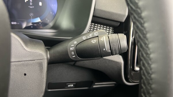 Used Volvo XC40 2025 for sale - 75641113: Photo 21