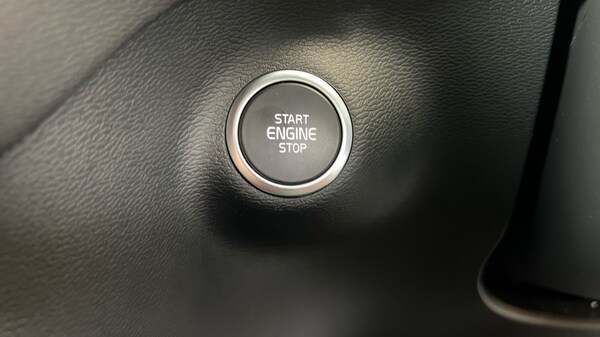 Used Volvo XC40 2025 for sale - 75641113: Photo 25