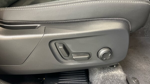 Used Volvo XC40 2025 for sale - 75641113: Photo 28